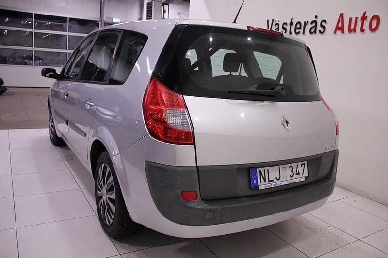Begagnad Renault Grand Scénic II 135 HK (99 kW) 2008 Grå Minibuss