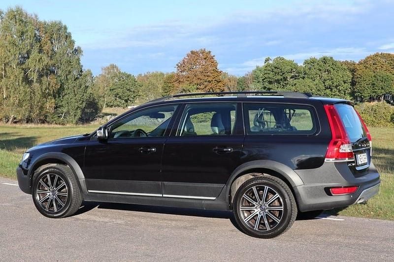 Begagnad Volvo XC70 Dynamic 181 HK (133 kW) 2016 Svart Kombi