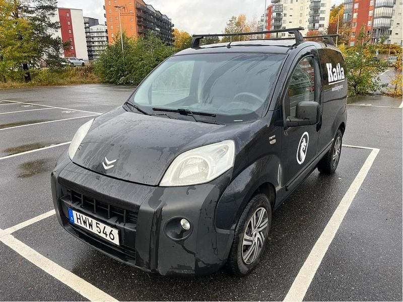 Grå Begagnad 2008 Citroën Nemo Van | 28 000 kr (Marknadspris) - Bild 1/4