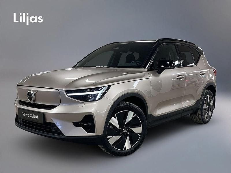 Begagnad Volvo XC40 Plus 188 kW (256 HK) 2023 Grå SUV