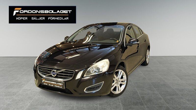 Svart Begagnad 2010 Volvo S60 Momentum Sedan | 84 900 kr (Marknadspris) - Bild 1/4