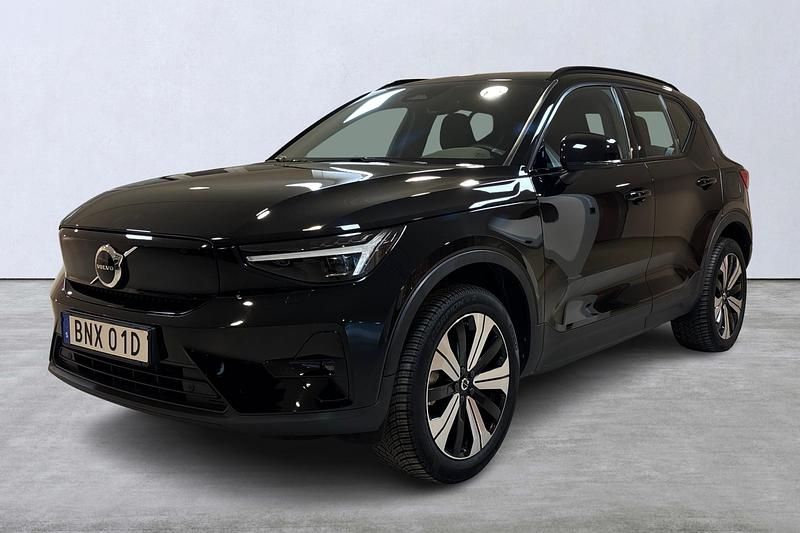 Svart Begagnad 2022 Volvo XC40 Single Motor SUV | 339 900 kr (Marknadspris) - Bild 1/4