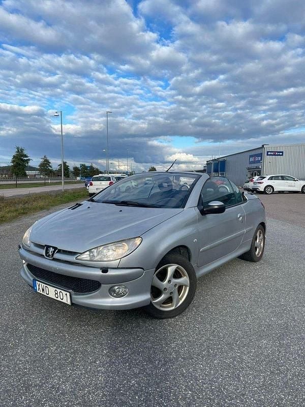 Grå Begagnad 2006 Peugeot 206 CC Cab | 18 500 kr (Bra pris) - Bild 1/4