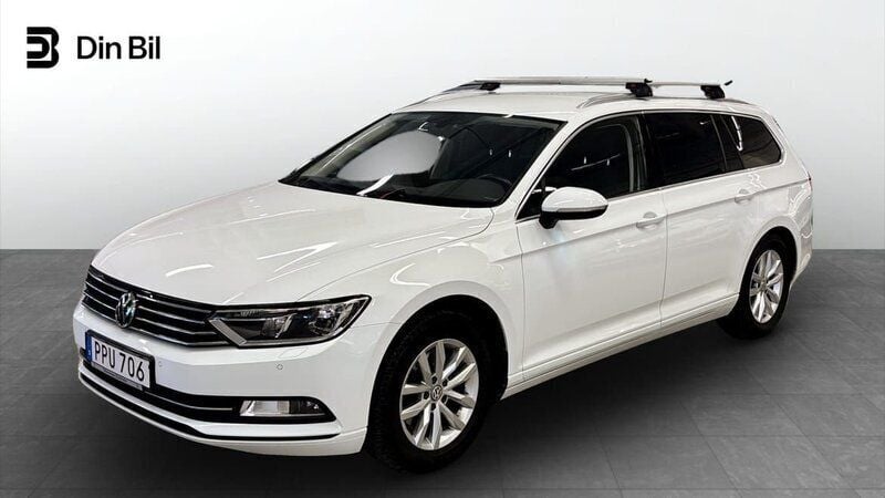 Vit Begagnad 2018 VW Passat Active Kombi | 158 000 kr (Bra pris) - Bild 1/4
