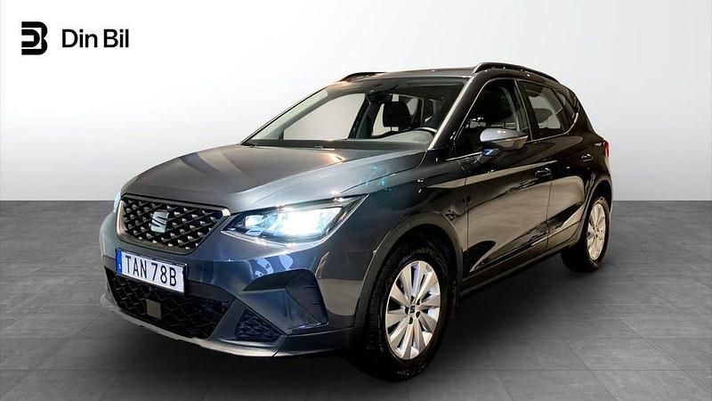 Begagnad Seat Arona Style 110 HK (80 kW) 2023 Magnetic tech metallic SUV