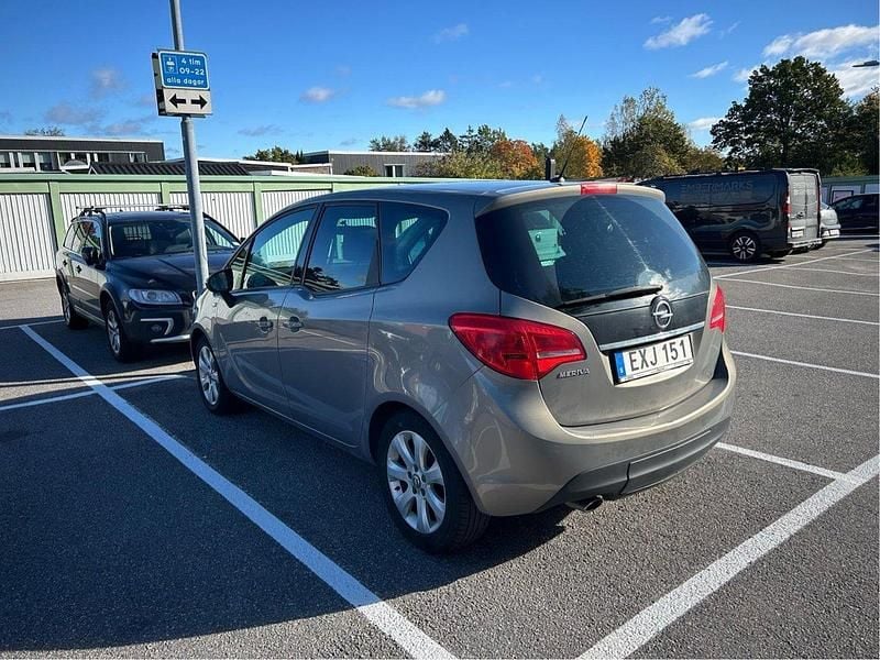 Grå Begagnad 2012 Opel Meriva Enjoy Minibuss | 35 000 kr (Superpris) - Bild 1/4