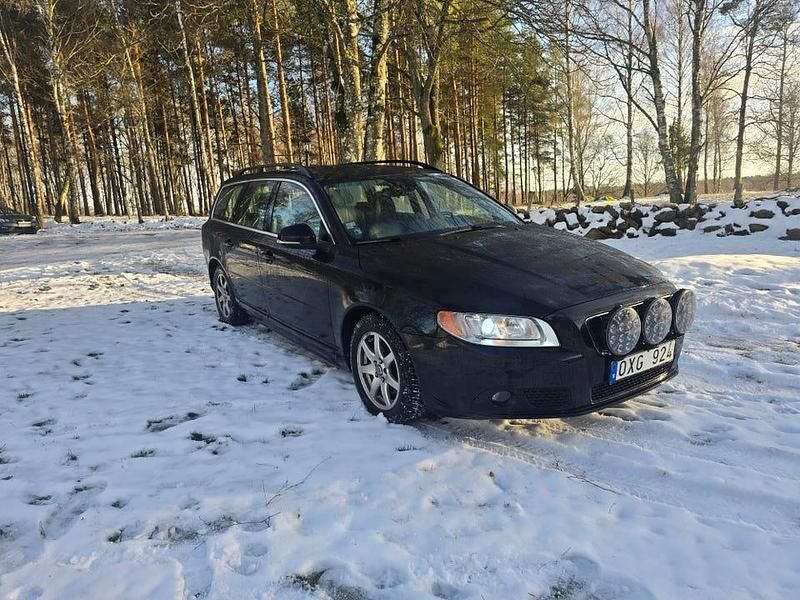 Begagnad 2012 Volvo V70 Momentum Kombi | 85 000 kr (Marknadspris) - Bild 1/4