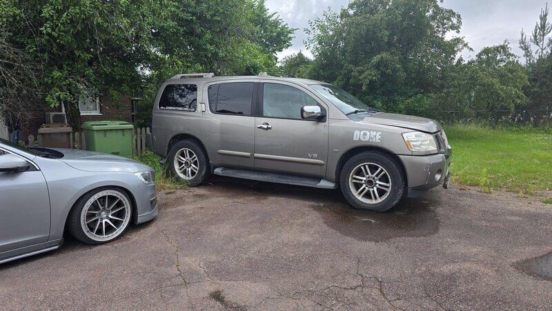 Brun Begagnad 2006 Nissan Armada SUV | 65 000 kr - Bild 1/3