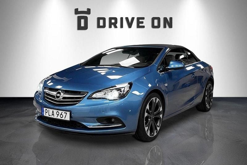 Blå Begagnad 2017 Opel Cascada Cab | 179 000 kr - Bild 1/4