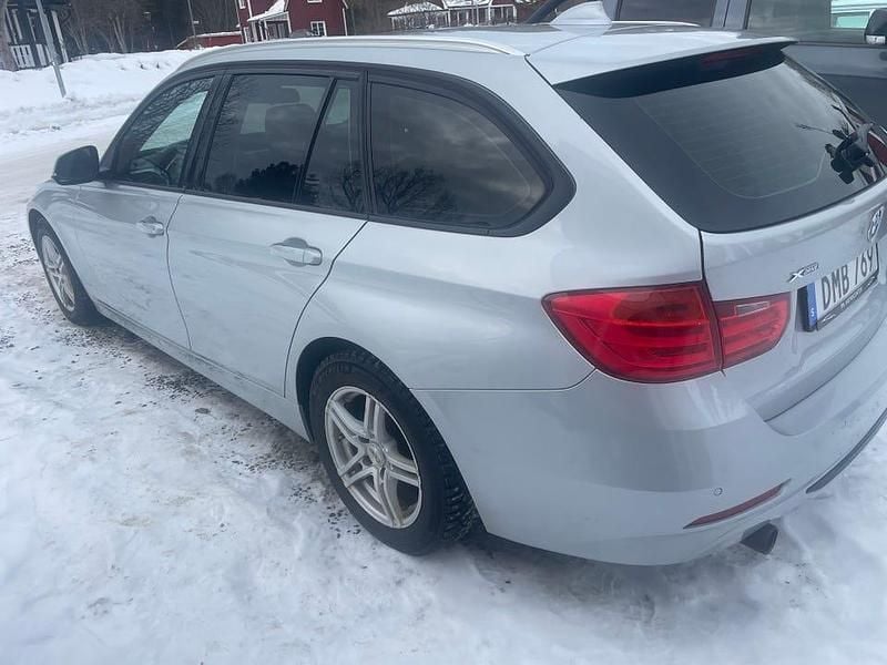 Begagnad BMW 320 184 HK (135 kW) 2015 Kombi