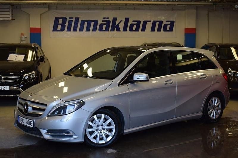 Begagnad Mercedes B200 136 HK (100 kW) 2013 Silver Minibuss
