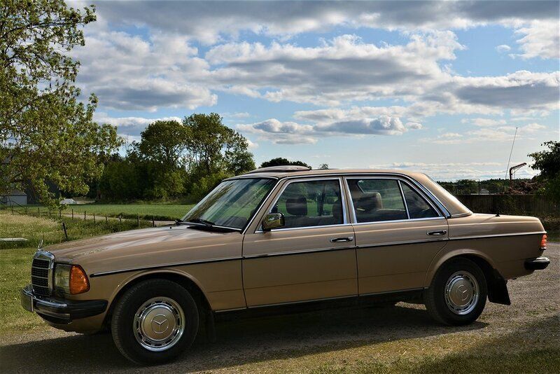 Begagnad 1983 Mercedes 200 Sedan | 138 000 kr - Bild 1/4