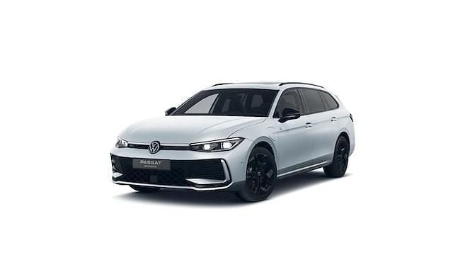 Mörkgrå (grå) Ny 2025 VW Passat R-line Kombi | 549 900 kr (Bra pris) - Bild 1/4