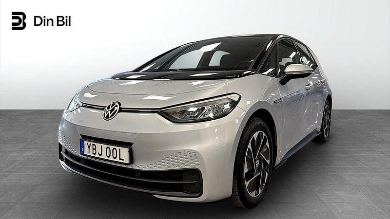 Silver Begagnad 2022 VW ID.3 Pro Performance Halvkombi | 269 900 kr (Marknadspris) - Bild 1/4