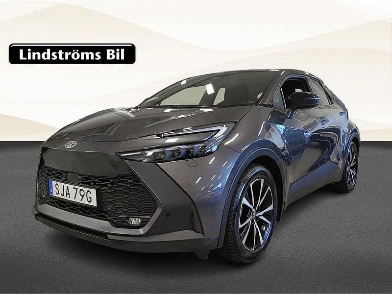 Mörkgrå Begagnad 2024 Toyota C-HR Style SUV | 339 000 kr - Bild 1/3