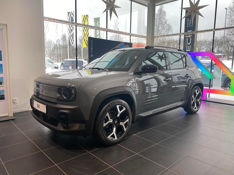 Grå Ny 2026 Renault 4 E-Tech SUV | 437 900 kr (Marknadspris) - Bild 1/4