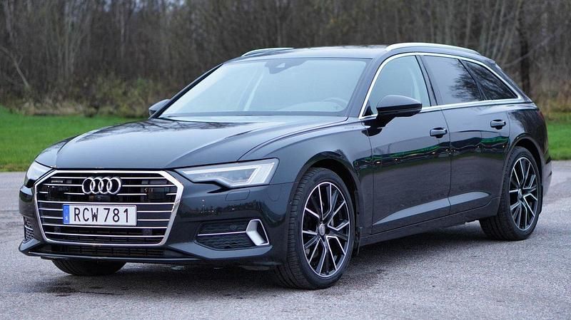 Grå Begagnad 2019 Audi A6 Kombi | 325 000 kr (Marknadspris) - Bild 1/4