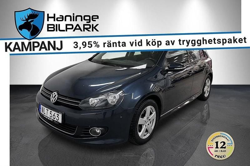Grå Begagnad 2012 VW Golf VII Dark Label Halvkombi | 99 500 kr (Marknadspris) - Bild 1/2