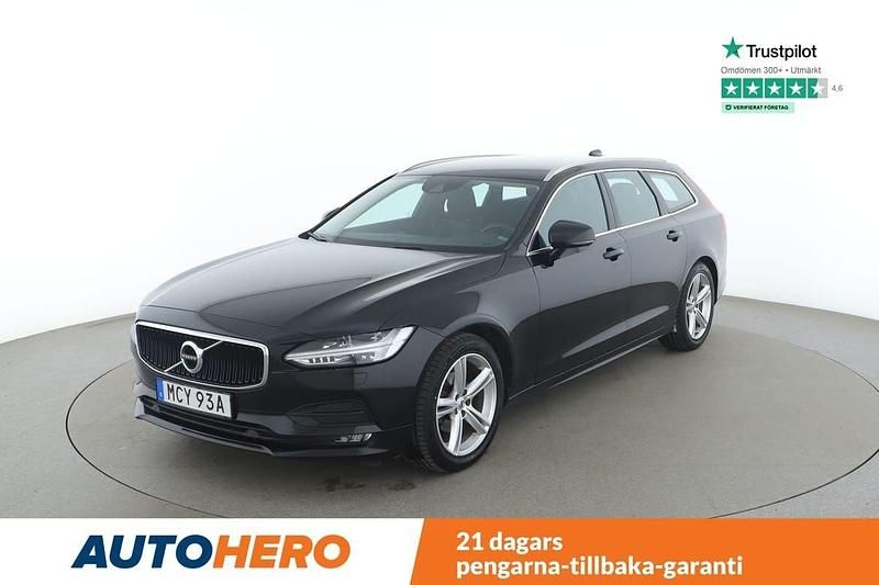 Svart Begagnad 2019 Volvo V90 Momentum Kombi | 256 000 kr (Marknadspris) - Bild 1/4
