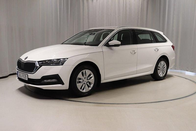 Vit Begagnad 2023 Skoda Octavia G-TEC Kombi | 264 900 kr (Marknadspris) - Bild 1/4