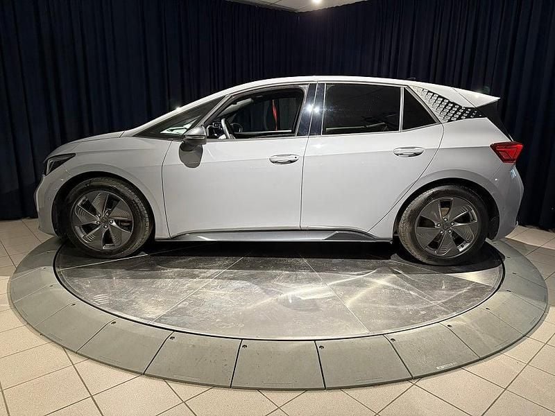 Begagnad Cupra Born 150 kW (204 HK) 2022 Grå Halvkombi