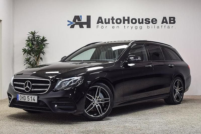 Svart Begagnad 2016 Mercedes E220 AMG Kombi | 249 000 kr (Lite dyr) - Bild 1/4