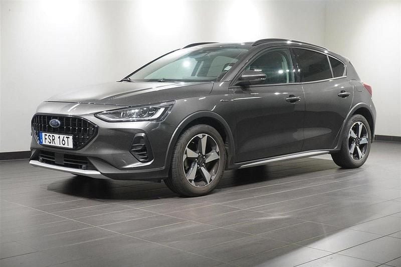 Grå Begagnad 2022 Ford Focus Active Kombi | 229 900 kr - Bild 1/2