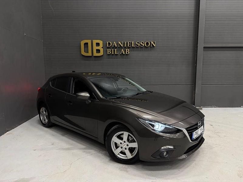 Brun Begagnad 2015 Mazda 3 Inclusive | 99 800 kr (Marknadspris) - Bild 1/4