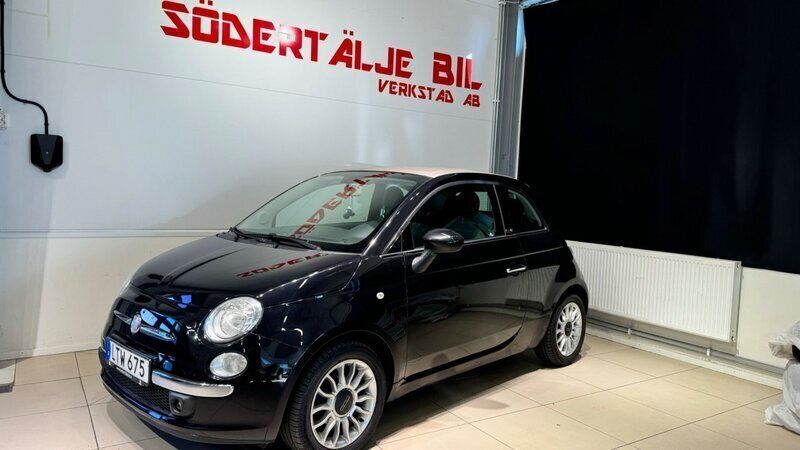 Begagnad Fiat 500C Lounge 70 HK (51 kW) 2011 Svart Cab