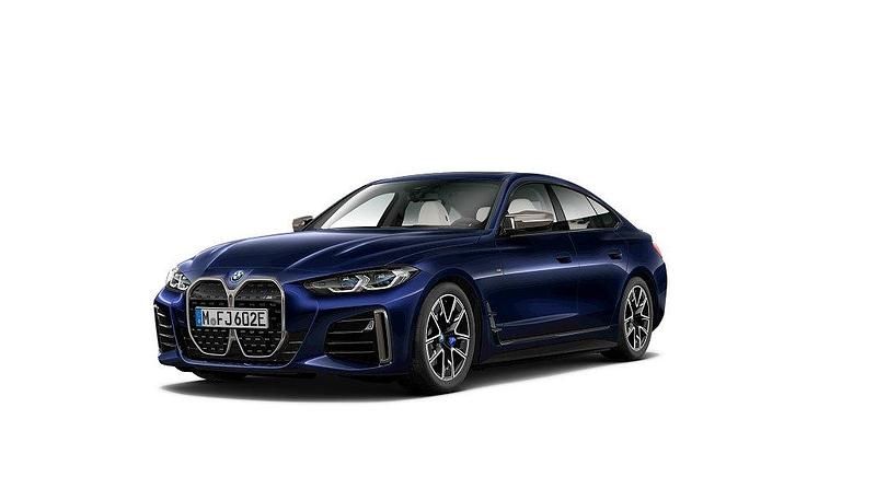 Blå Begagnad 2022 BMW i4 M Sport Sedan | 559 500 kr (Marknadspris) - Bild 1/4