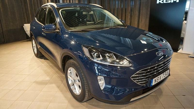 Blå Begagnad 2022 Ford Kuga Business Edition SUV | 309 000 kr (Lite dyr) - Bild 1/4