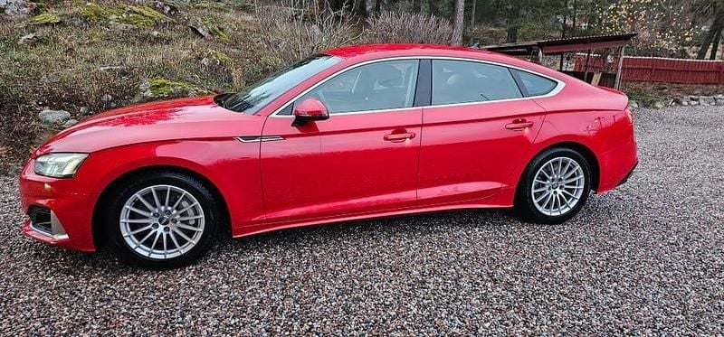 Begagnad Audi A5 Sportback 265 HK (194 kW) 2021 Tangoröd metallic Halvkombi