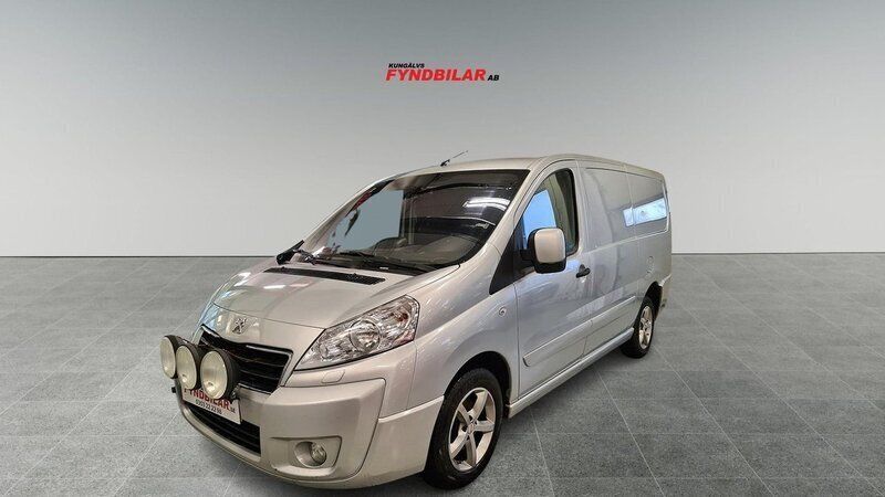 Ljusgrå (grå) Begagnad 2016 Peugeot Expert Van | 114 900 kr (Marknadspris) - Bild 1/3