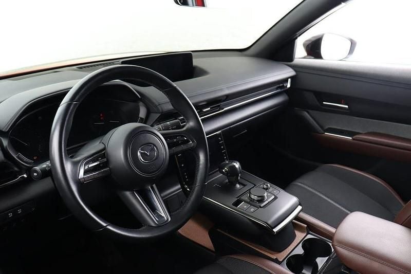 Begagnad Mazda MX30 Edition 105 kW (143 HK) 2021 Röd SUV