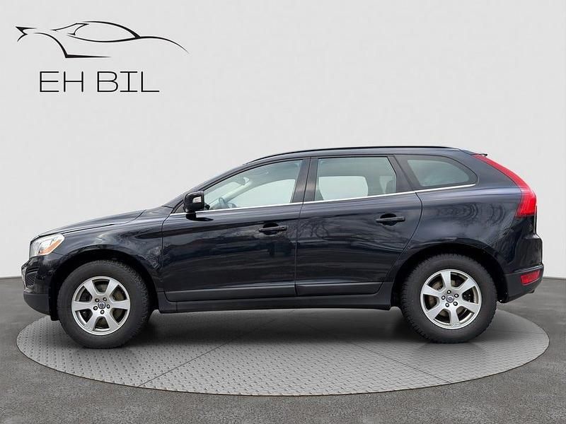 Begagnad Volvo XC60 Momentum 163 HK (119 kW) 2011 Svart SUV