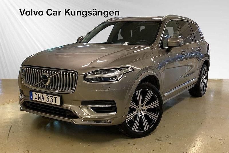 Grå Begagnad 2021 Volvo XC90 Inscription SUV | 399 900 kr (Marknadspris) - Bild 1/3