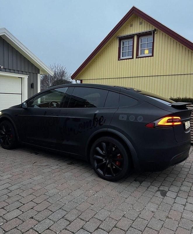 Begagnad 2020 Tesla Model X Performance SUV | 499 999 kr - Bild 1/4