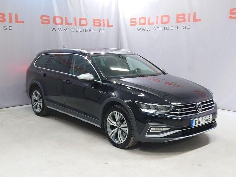 Svart Begagnad 2022 VW Passat Alltrack Kombi | 299 900 kr (Bra pris) - Bild 1/4