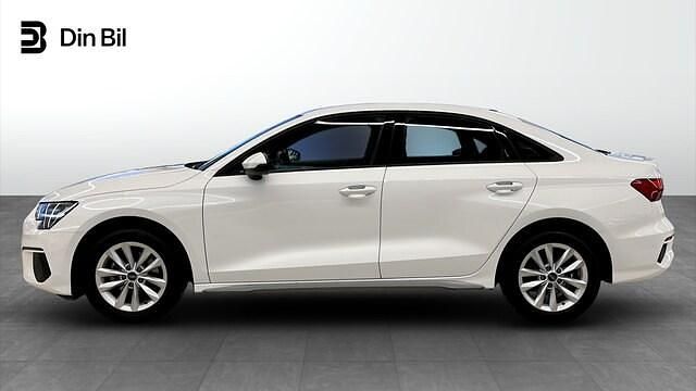 Begagnad Audi A3 Proline 150 HK (110 kW) 2023 Ibisvit Sedan