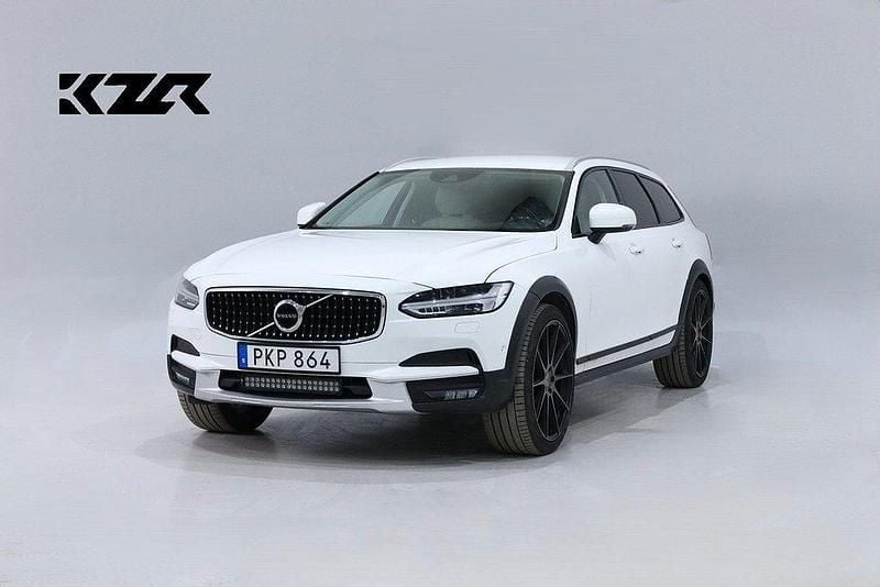 Vit Begagnad 2017 Volvo V90 CC Inscription Kombi | 289 900 kr (Marknadspris) - Bild 1/4