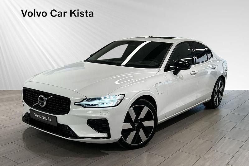 Vit Begagnad 2024 Volvo S60 Plus Sedan | 429 900 kr (Marknadspris) - Bild 1/3