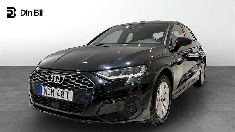 Begagnad Audi A3 Proline 150 HK (110 kW) 2023 Brilliantsvart Sedan