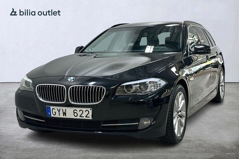 Svart Begagnad 2012 BMW 520 Kombi | 74 900 kr (Marknadspris) - Bild 1/4