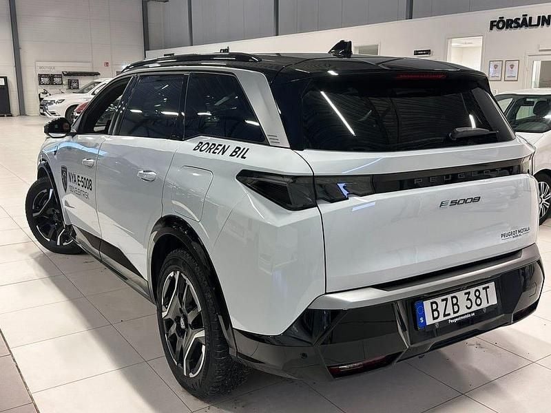 Begagnad Peugeot e-5008 GTi 169 kW (231 HK) 2024 Vit SUV