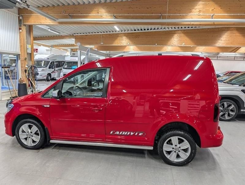 Begagnad VW Caddy R 150 HK (110 kW) 2017 Röd Minibuss