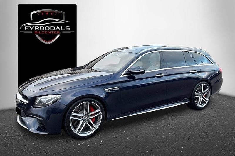 Begagnad Mercedes E63S AMG AMG 612 HK (450 kW) 2018 Mörkblå Kombi