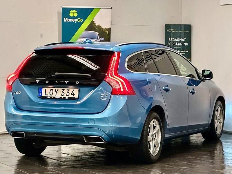 Begagnad Volvo V60 181 HK (133 kW) 2014 Blå Kombi