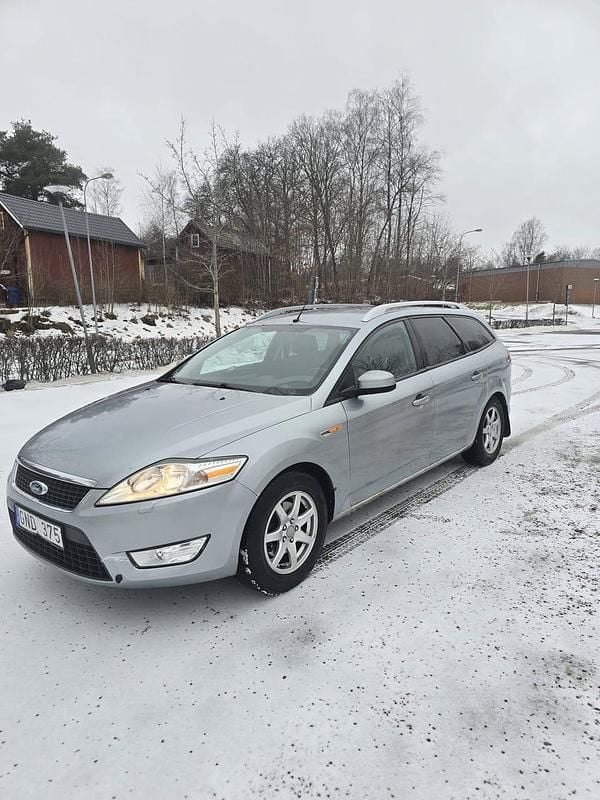 Begagnad Ford Mondeo 130 HK (95 kW) 2008 Kombi