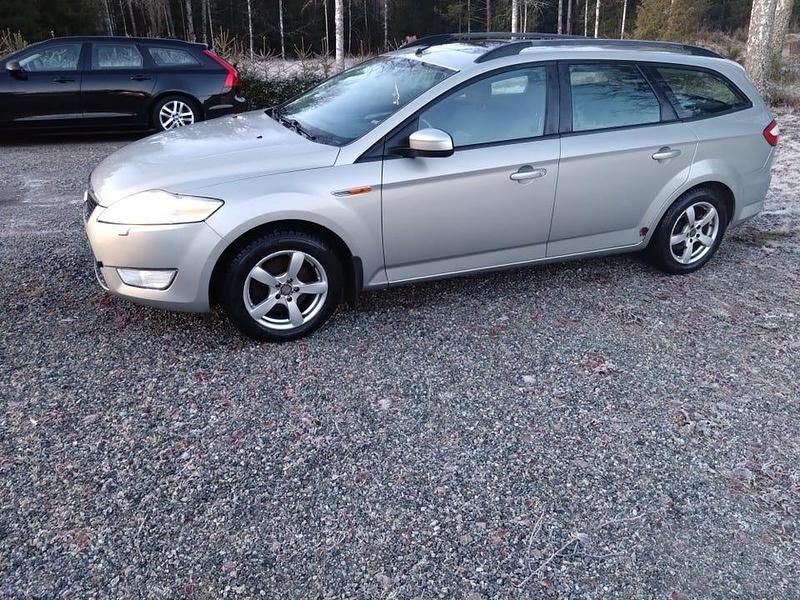Begagnad 2010 Ford Mondeo Kombi | 24 000 kr (Marknadspris) - Bild 1/4