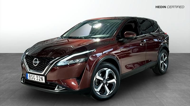Röd Begagnad 2022 Nissan Qashqai N-Connecta SUV | 259 900 kr (Marknadspris) - Bild 1/4